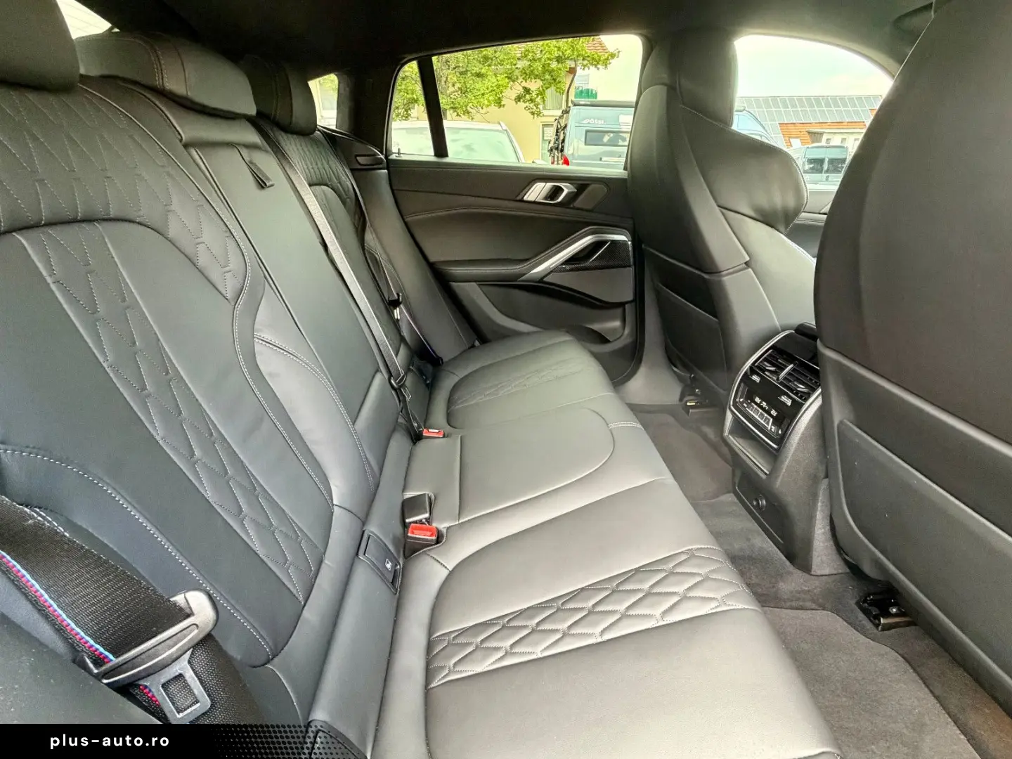 BMW X6 M60i M-Pro Paket Carbon Comfort Paket TOP AHK