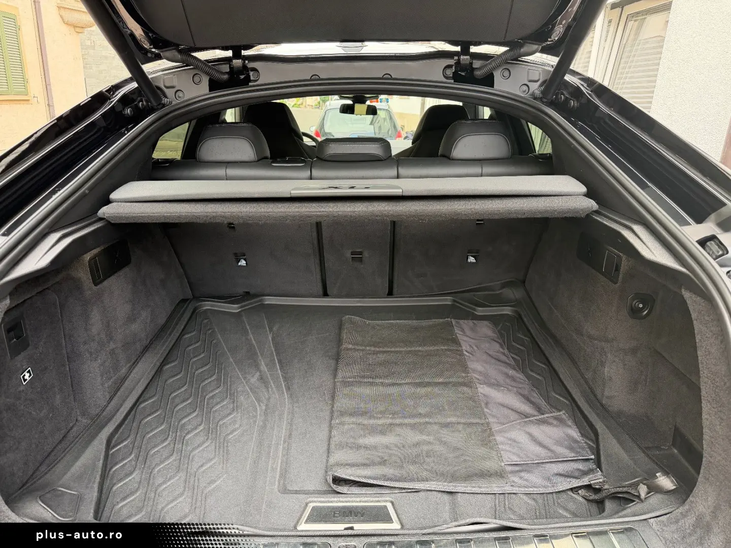 BMW X6 M60i M-Pro Paket Carbon Comfort Paket TOP AHK