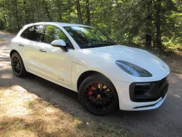 Porsche Macan GTS Sport-Chrono Panoramadach Sports seats