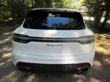 Porsche Macan GTS Sport-Chrono Panoramadach Sports seats