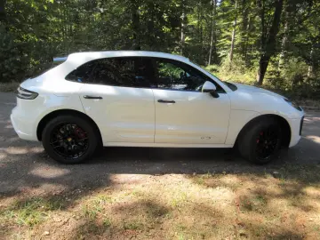 Porsche Macan GTS Sport-Chrono Panoramadach Sports seats