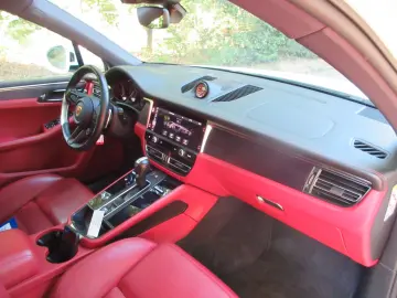 Porsche Macan GTS Sport-Chrono Panoramadach Sports seats