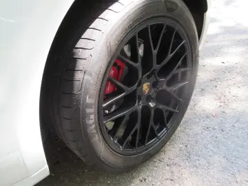Porsche Macan GTS Sport-Chrono Panoramadach Sports seats