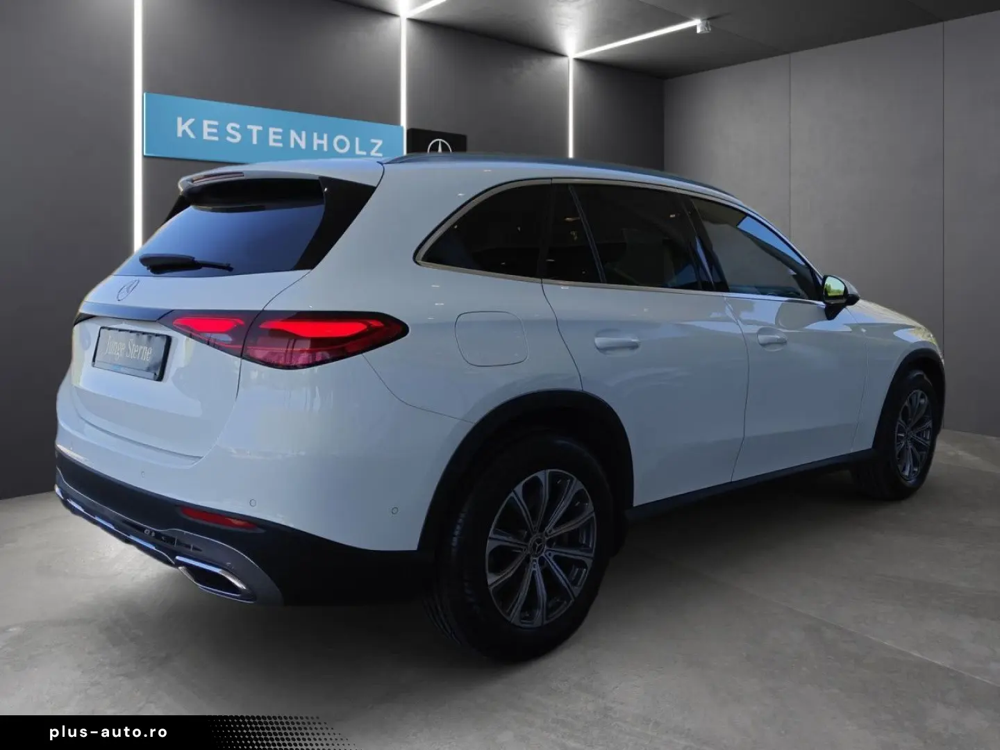 MERCEDES-BENZ GLC 220 d 4Matic AHK PANO 360  BURMESTER