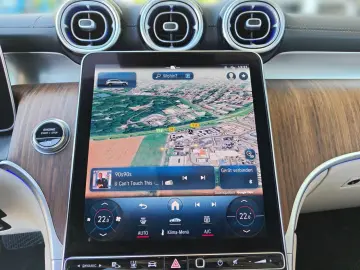 MERCEDES-BENZ GLC 220 d 4Matic AHK PANO 360  BURMESTER