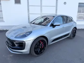 Porsche Macan GTS Pano Chrono SAGA Approved Air
