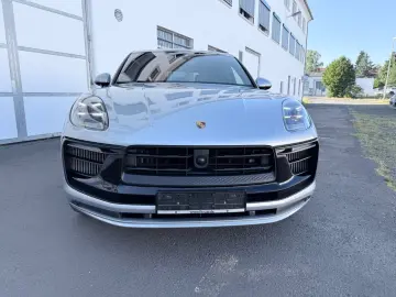 Porsche Macan GTS Pano Chrono SAGA Approved Air