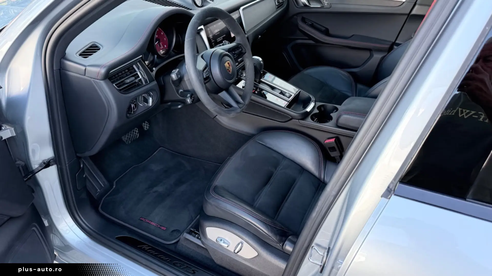 Porsche Macan GTS Pano Chrono SAGA Approved Air