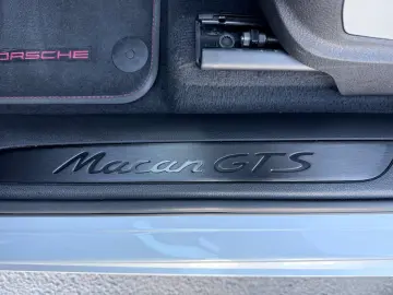 Porsche Macan GTS Pano Chrono SAGA Approved Air