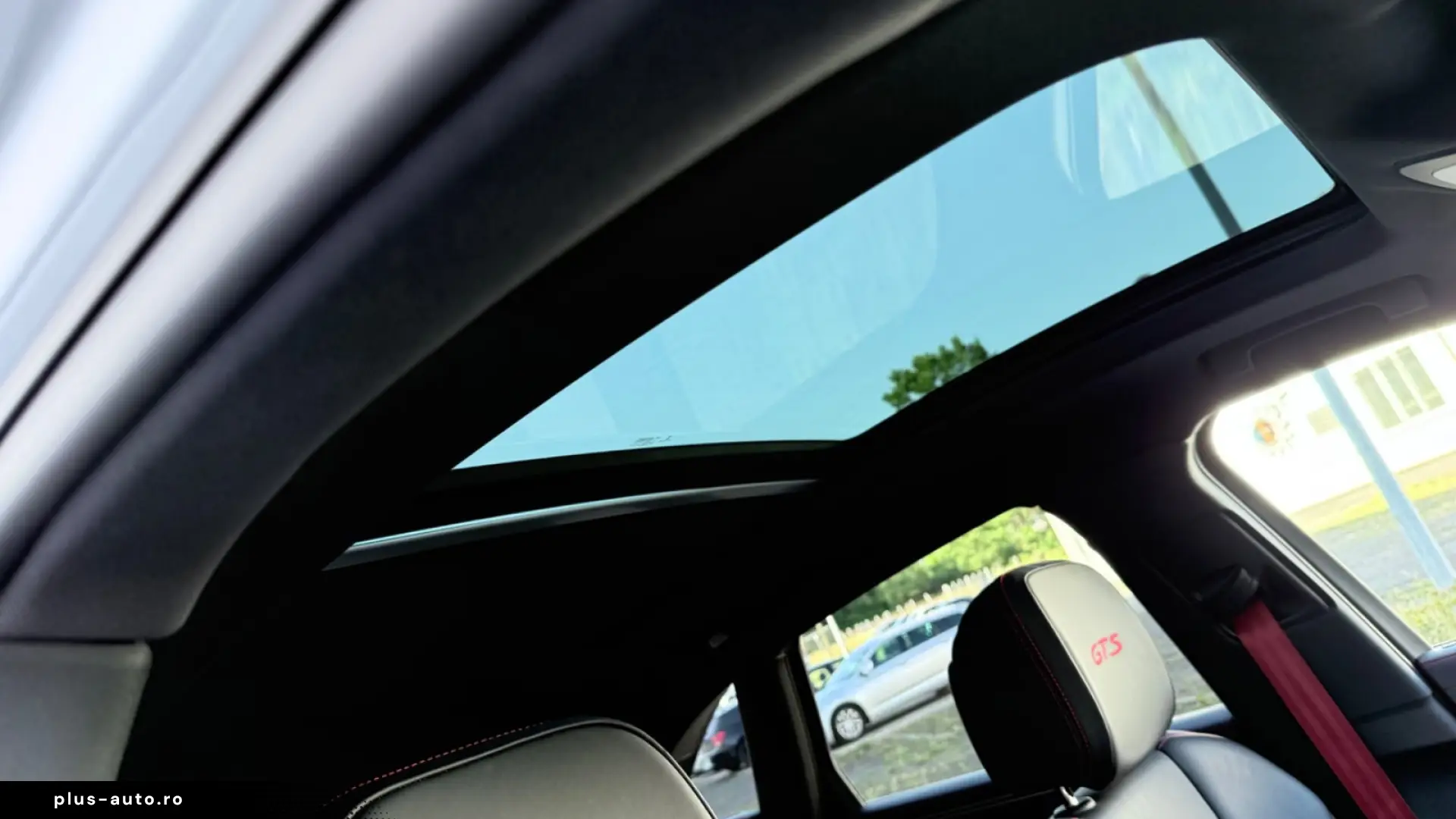 Porsche Macan GTS Pano Chrono SAGA Approved Air
