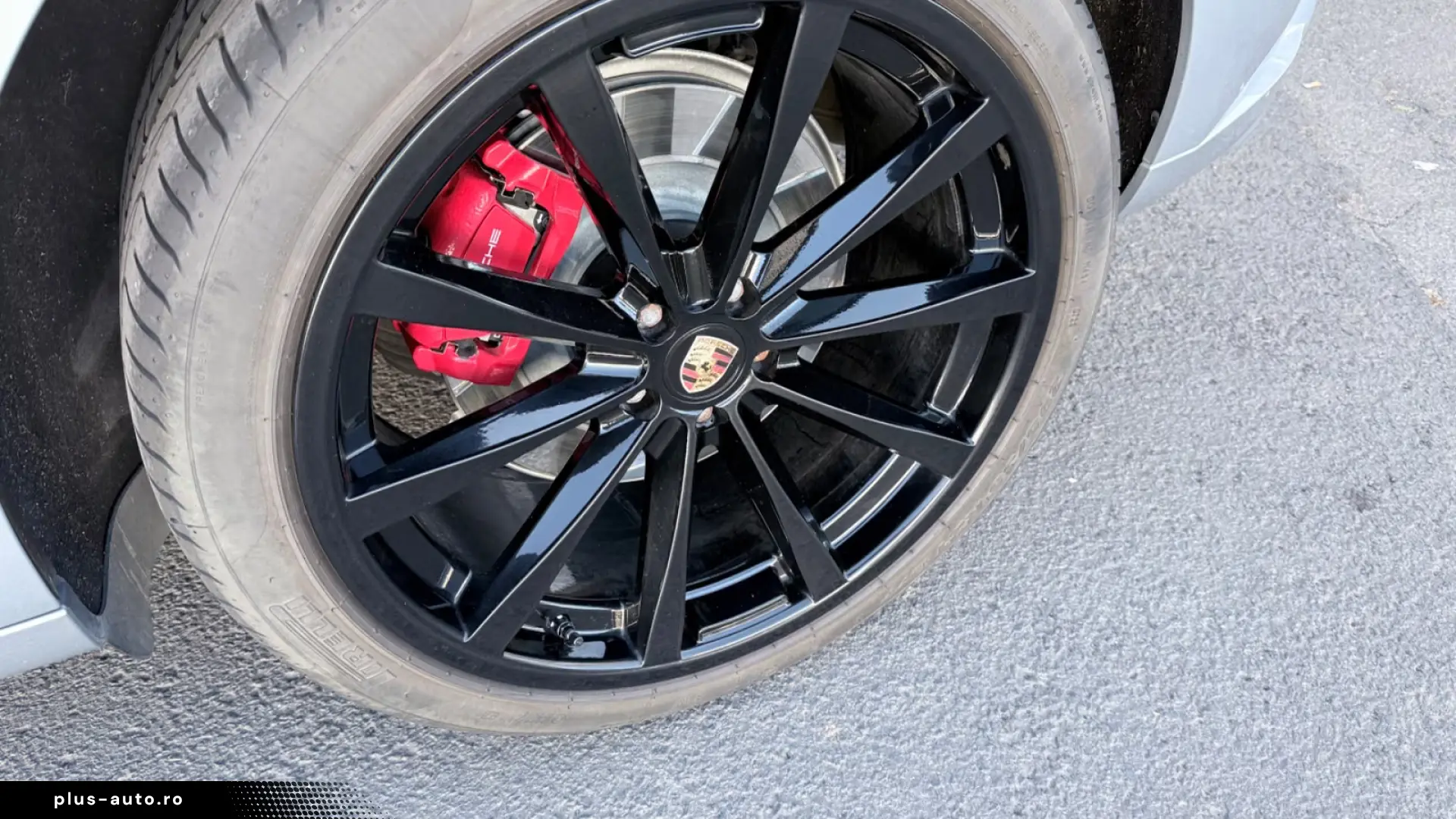 Porsche Macan GTS Pano Chrono SAGA Approved Air