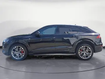 AUDI Q8 55 TFSI quattro tiptronic