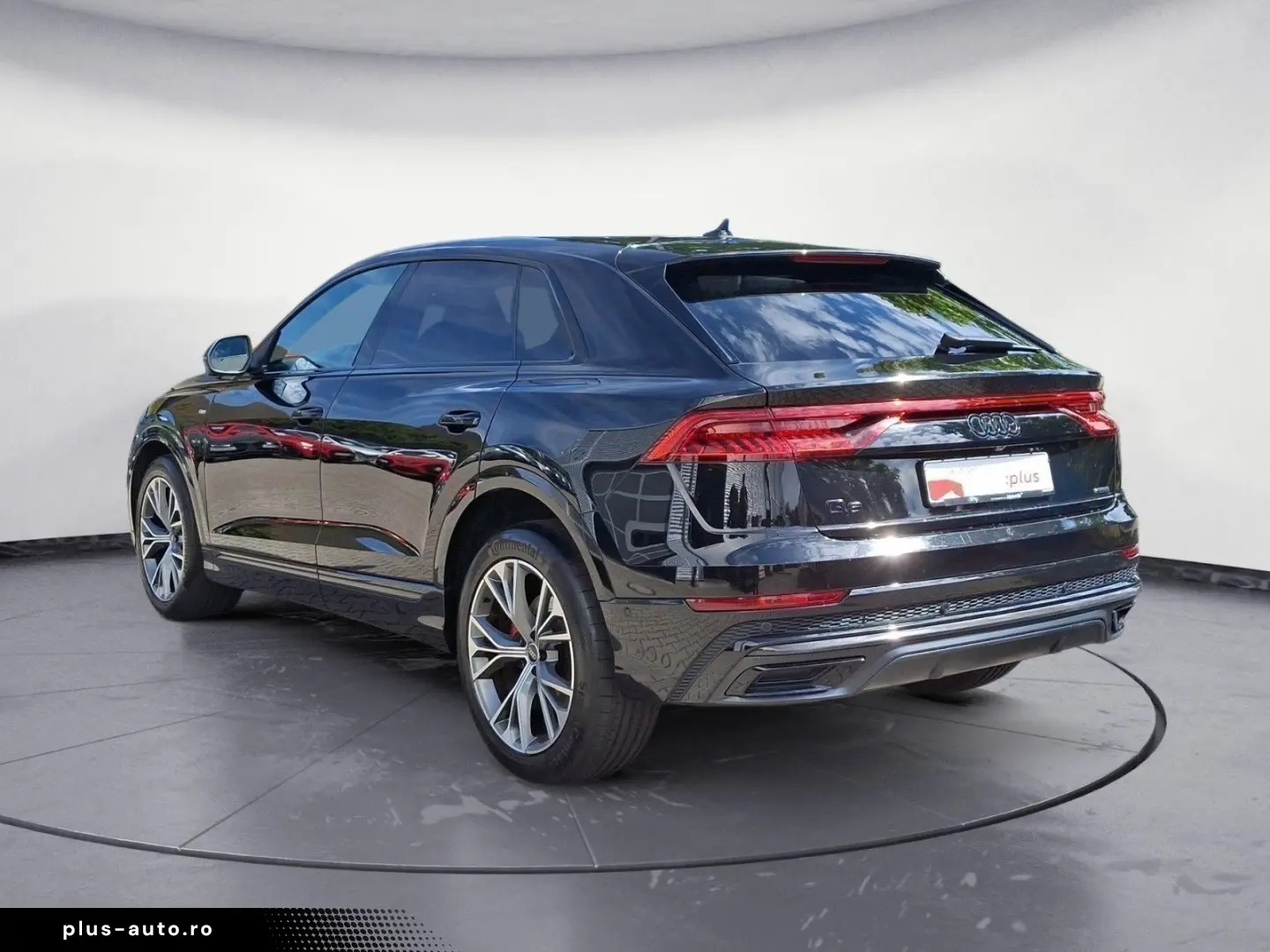 AUDI Q8 55 TFSI quattro tiptronic