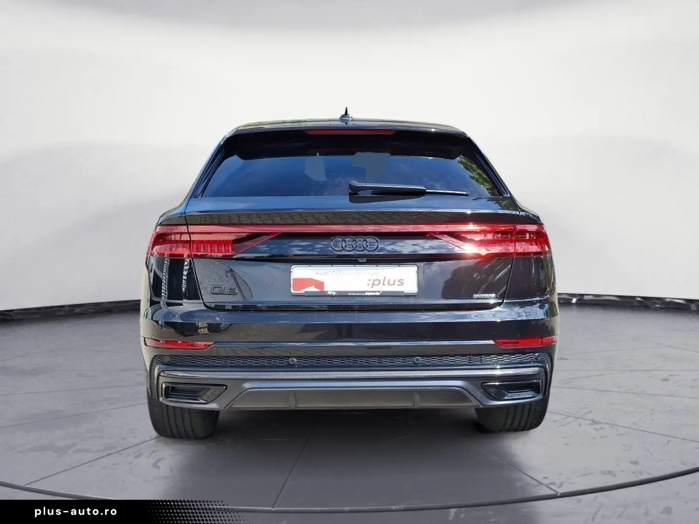 AUDI Q8 55 TFSI quattro tiptronic