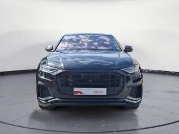 AUDI Q8 55 TFSI quattro tiptronic