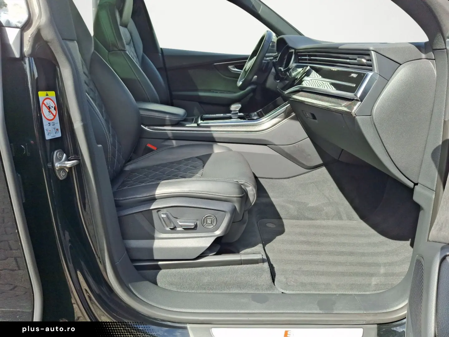 AUDI Q8 55 TFSI quattro tiptronic