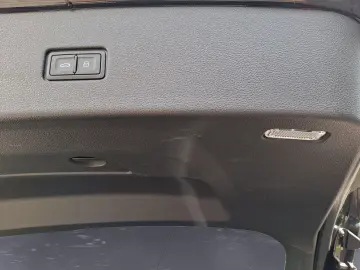 AUDI Q8 55 TFSI quattro tiptronic
