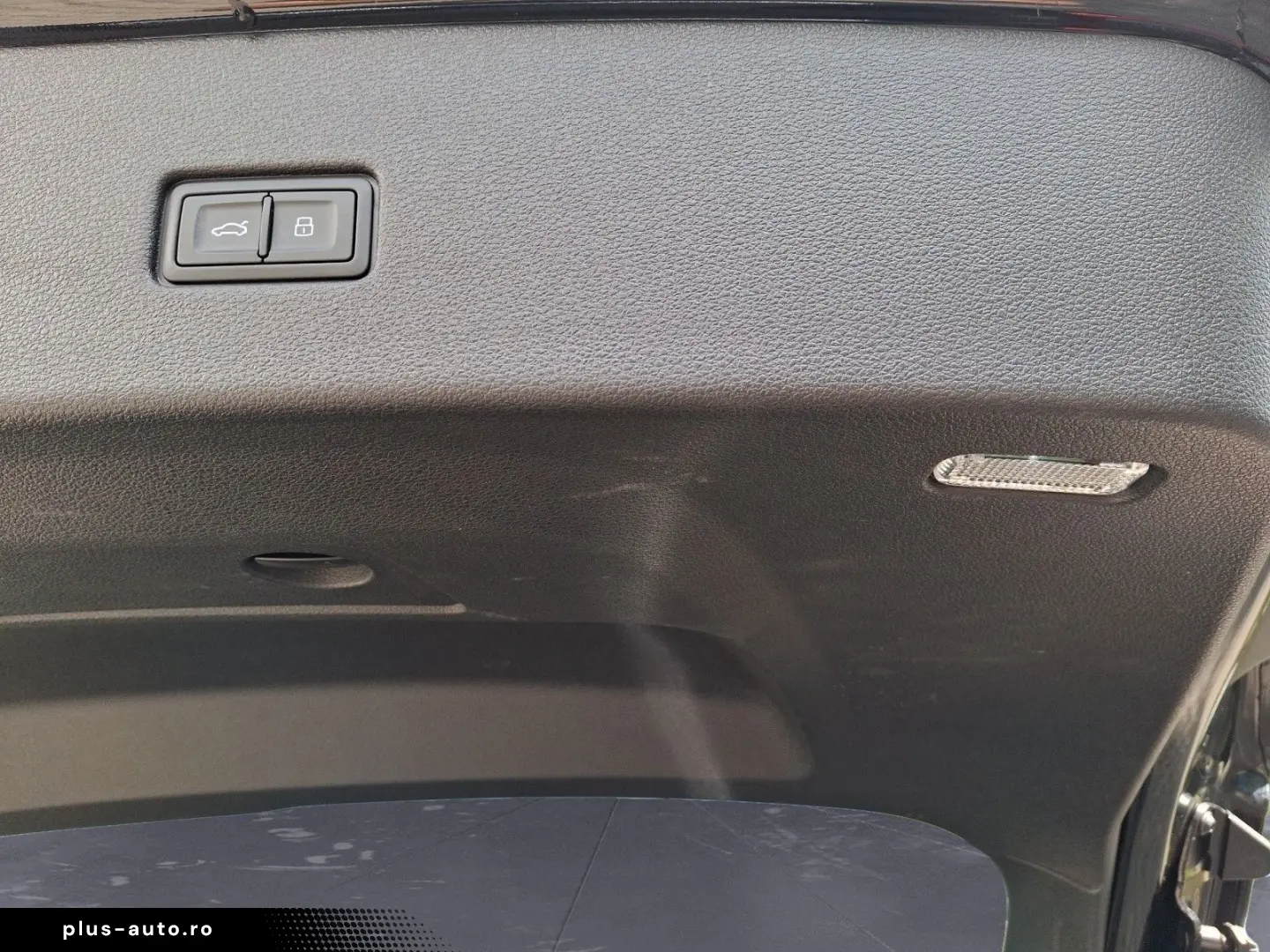 AUDI Q8 55 TFSI quattro tiptronic