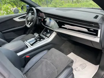 AUDI Q8 50 TDI quattro S-LINE  Panorama SOFT-CLOSE