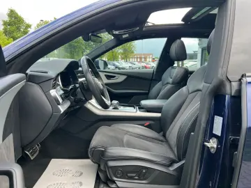 AUDI Q8 50 TDI quattro S-LINE  Panorama SOFT-CLOSE