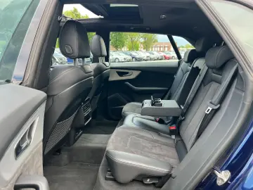 AUDI Q8 50 TDI quattro S-LINE  Panorama SOFT-CLOSE