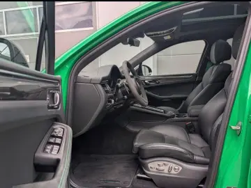 Porsche Macan GTS  PANO  18-WAY  PDLS   BURMESTER  PTV