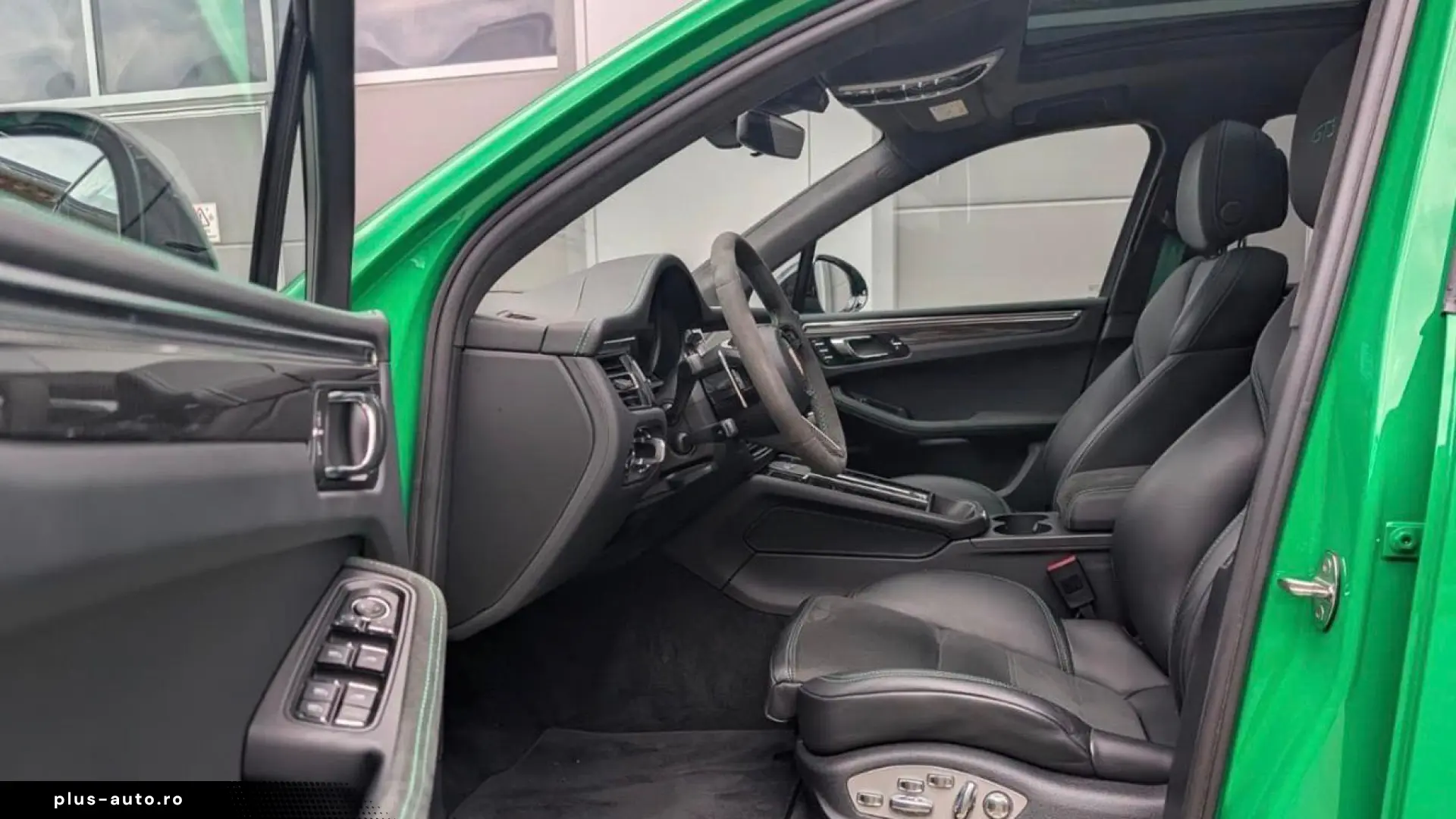 Porsche Macan GTS  PANO  18-WAY  PDLS   BURMESTER  PTV