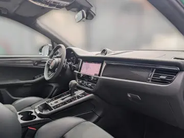 Porsche Macan GTS  PANO  18-WAY  PDLS   BURMESTER  PTV