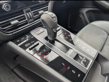 Porsche Macan GTS  PANO  18-WAY  PDLS   BURMESTER  PTV