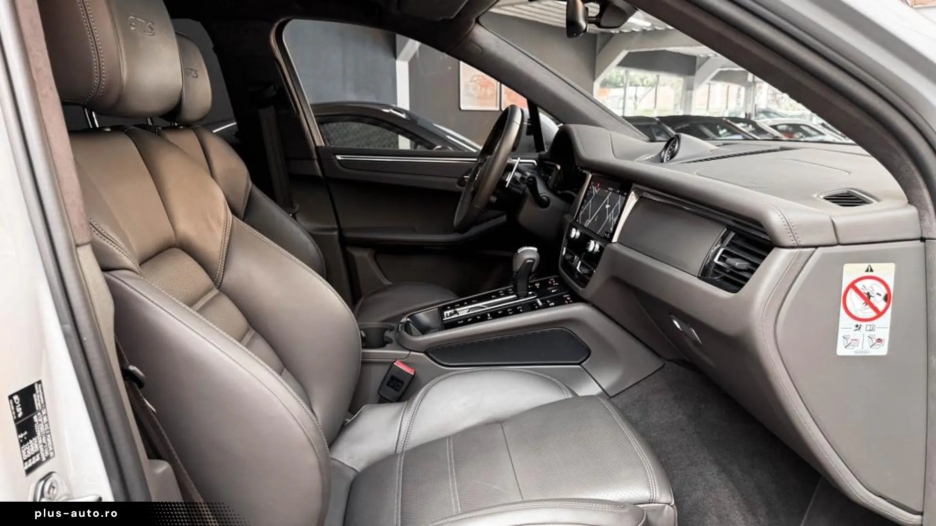 Porsche Macan GTS Approved 2028 Pano