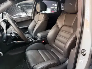 Porsche Macan GTS Approved 2028 Pano