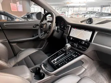 Porsche Macan GTS Approved 2028 Pano