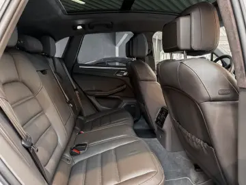 Porsche Macan GTS Approved 2028 Pano