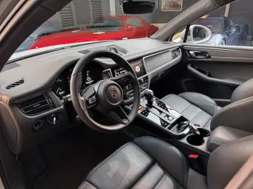 Porsche Macan GTS Approved 2028 Pano