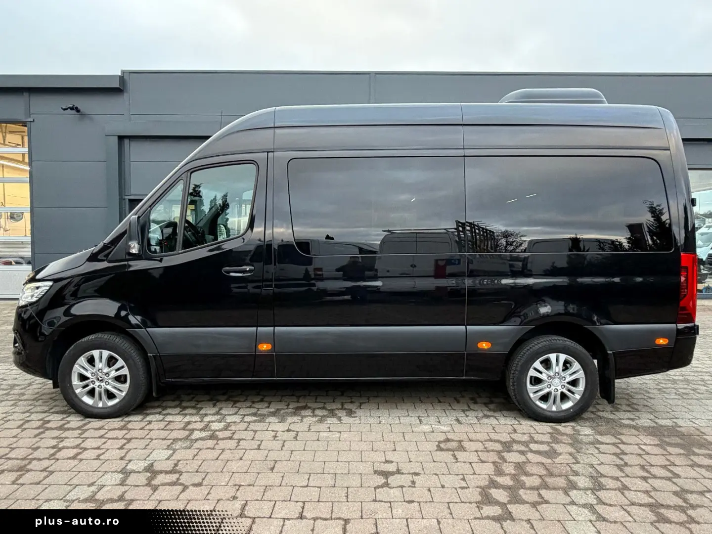 MERCEDES-BENZ Sprinter 316 CDI Tourer