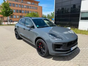 Porsche Macan GTS Abgassport Panorama approved