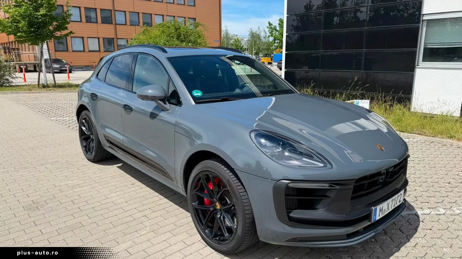 Porsche Macan GTS Abgassport Panorama approved