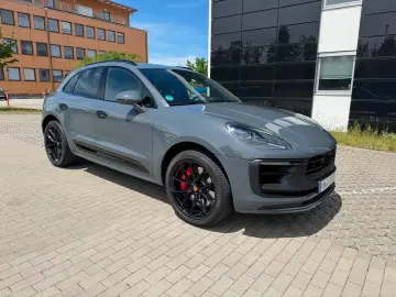 Porsche Macan GTS Abgassport Panorama approved
