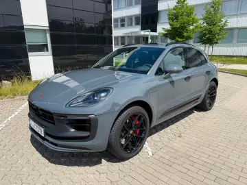 Porsche Macan GTS Abgassport Panorama approved