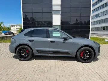 Porsche Macan GTS Abgassport Panorama approved