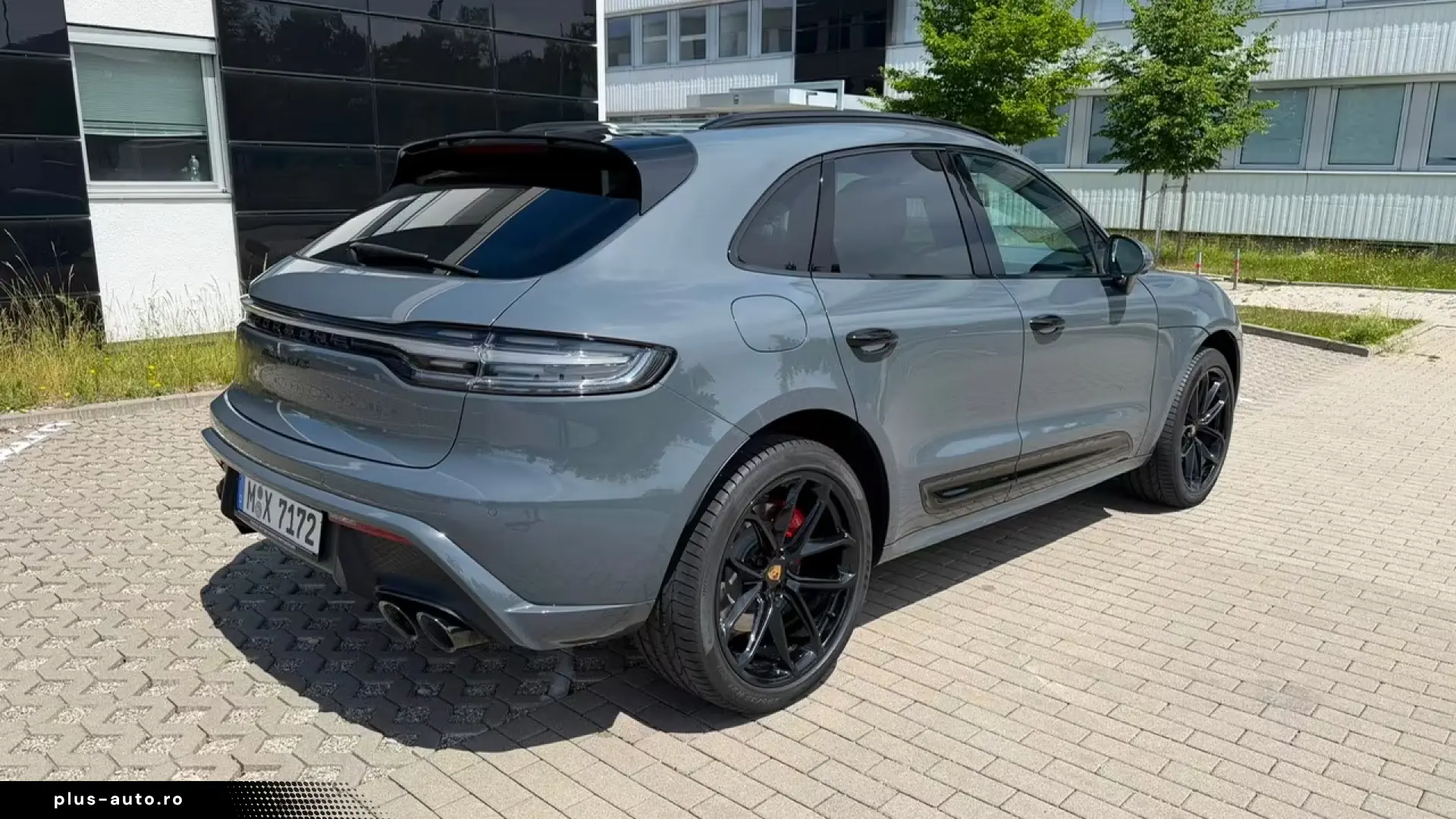 Porsche Macan GTS Abgassport Panorama approved