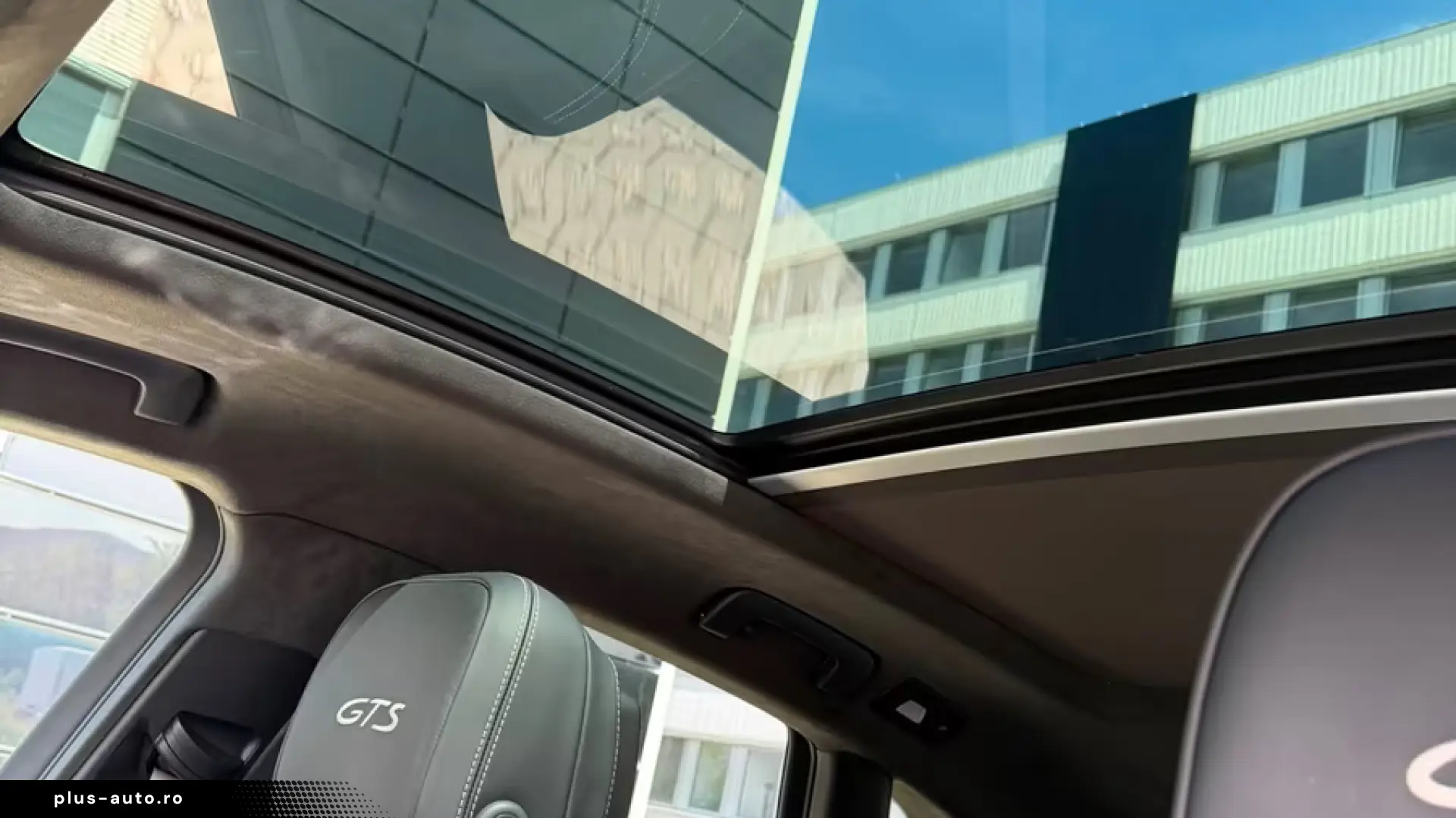 Porsche Macan GTS Abgassport Panorama approved