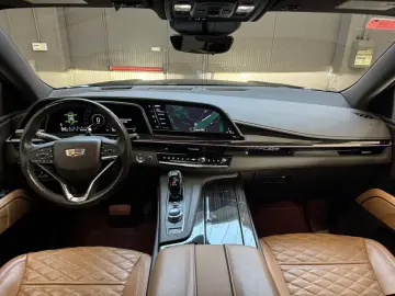 Cadillac Escalade 3.0 Diesel AWD   7 LOCURI   PANO   360