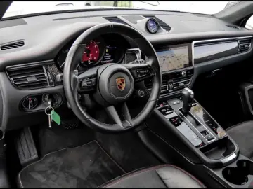 Porsche Macan GTS Sport-Chrono Apple-CarPlay BOSE