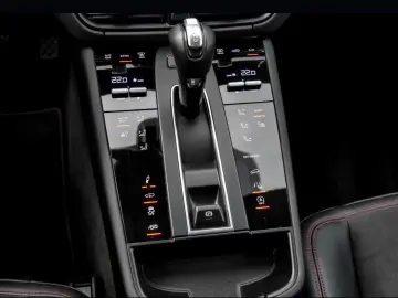 Porsche Macan GTS Sport-Chrono Apple-CarPlay BOSE