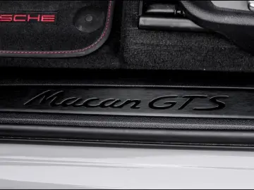 Porsche Macan GTS Sport-Chrono Apple-CarPlay BOSE