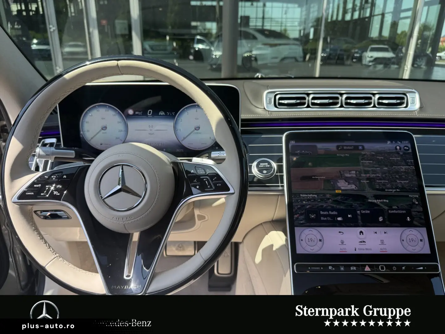 MERCEDES-BENZ Maybach S 580 First-Class Chaffeur HUD