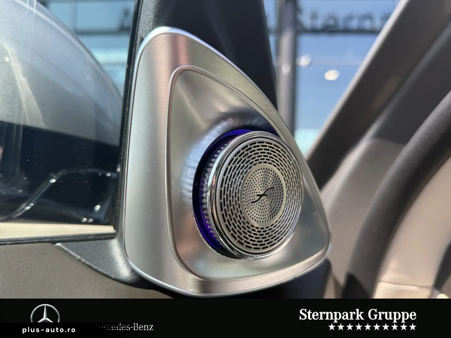 MERCEDES-BENZ Maybach S 580 First-Class Chaffeur HUD