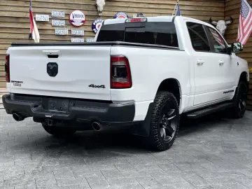 RAM 1500 Sport Crew Cab   5.7 HEMI V8   LPG   4x4