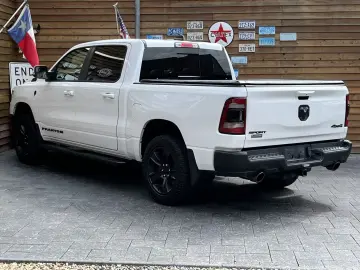 RAM 1500 Sport Crew Cab   5.7 HEMI V8   LPG   4x4